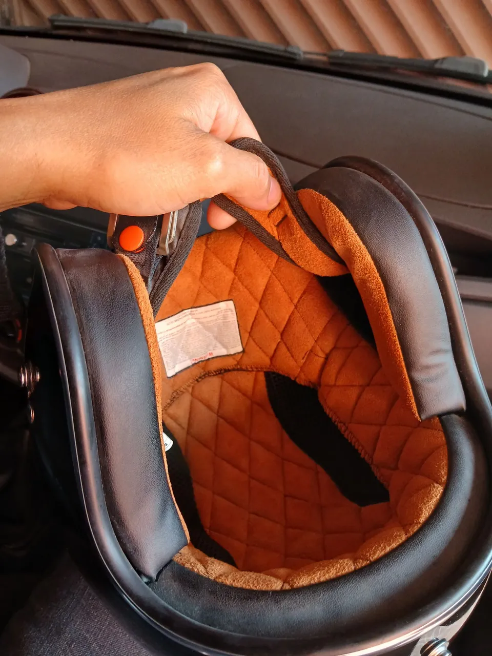 Capacete Vintage com Interior Acolchoado