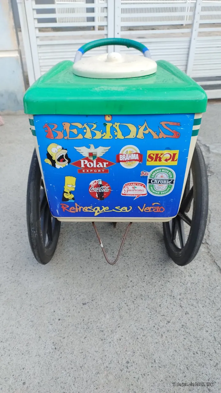 Carrinho de Bebidas Vintage - Ideal para o Verão!