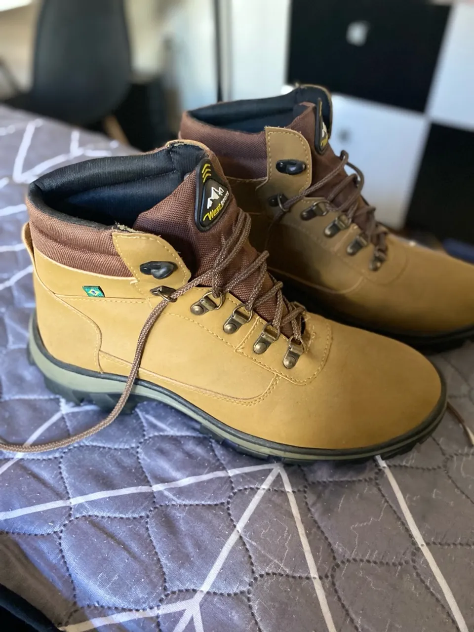 Bota Masculina Marrom