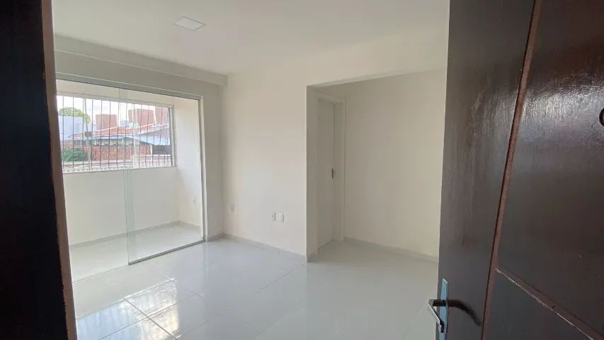 Apartamento Térreo nos Funcionários com 2 quartos, sendo 1 suíte e com varanda. - Foto 3