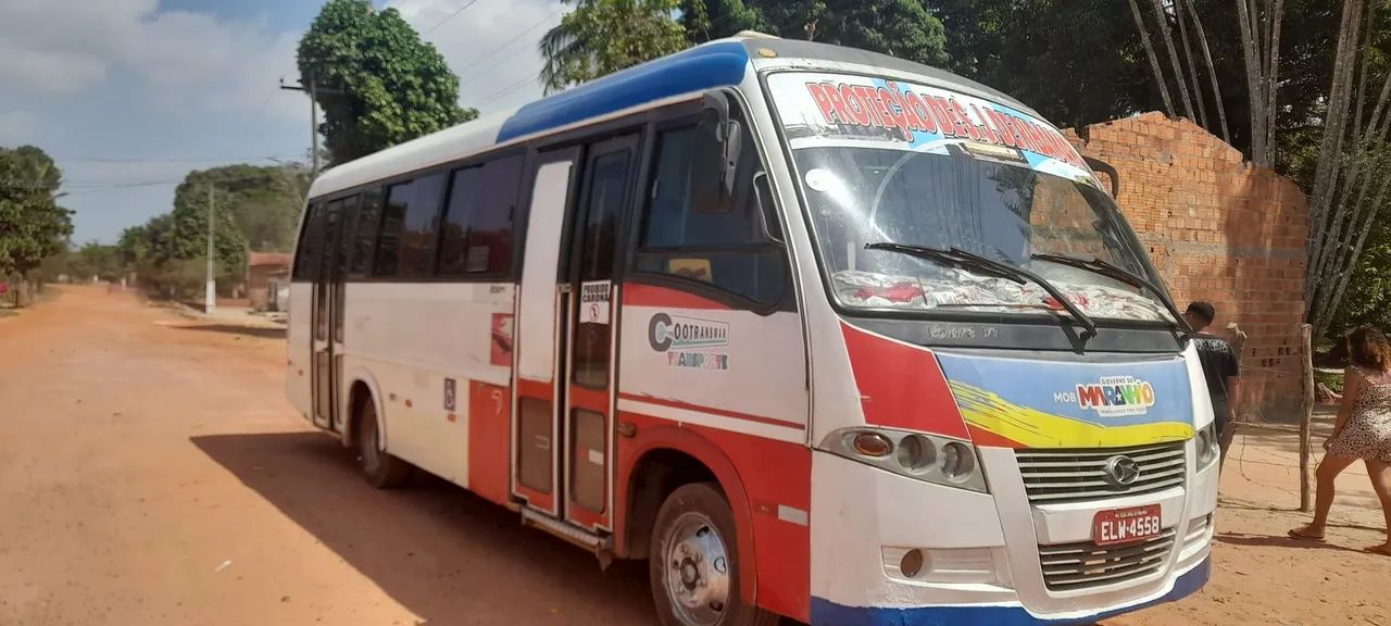 Vendo micro ônibus volare