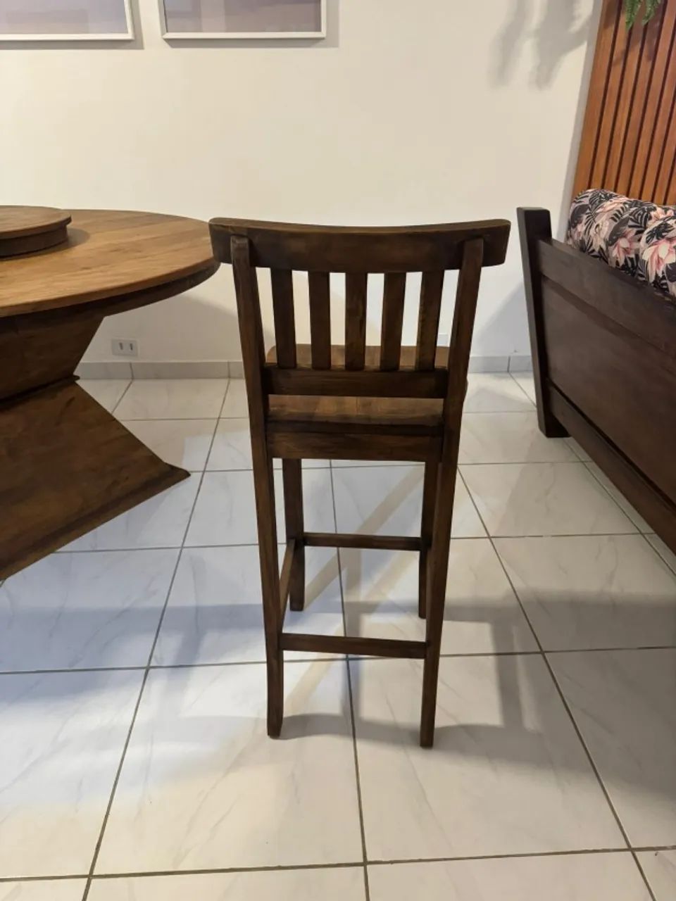 Banquetas Madeira Maciça  - Foto 3