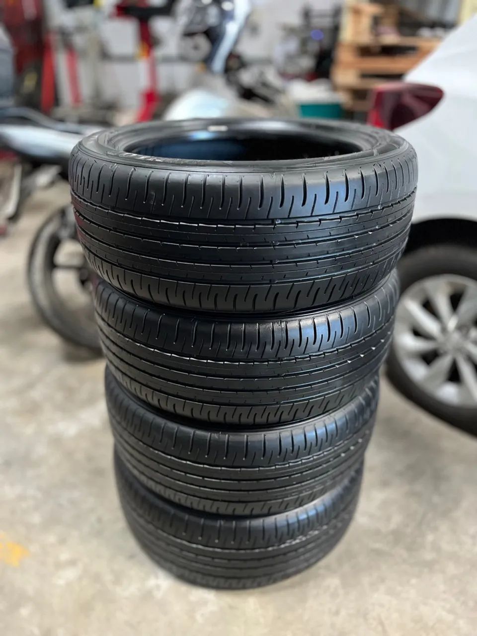 Pneu 225/50R18 95V - Foto 5