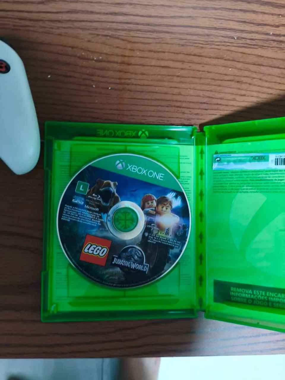 Console Xbox one com 2 controles e 2 jogos  - Foto 3