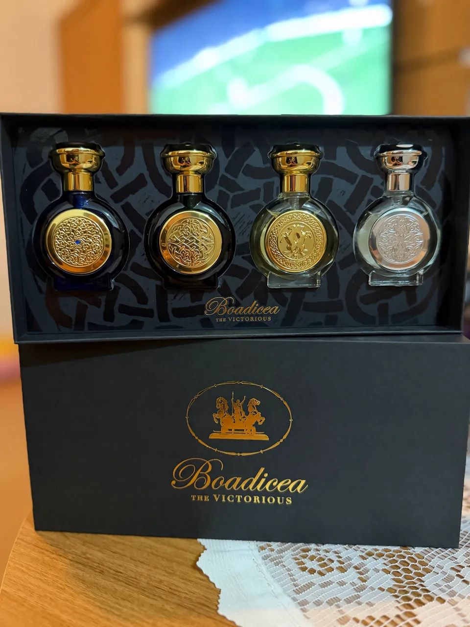 BOADICEA THE VICTORIOUS BEST SELLER GIFT SET - 4 X 10ML