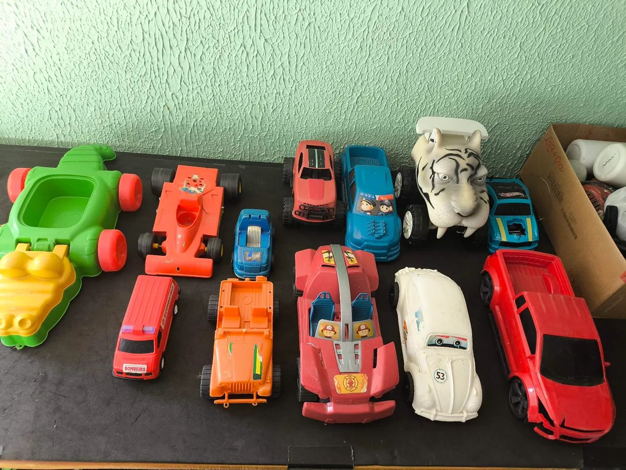 Lote de carrinhos de brinquedo  - Foto 2
