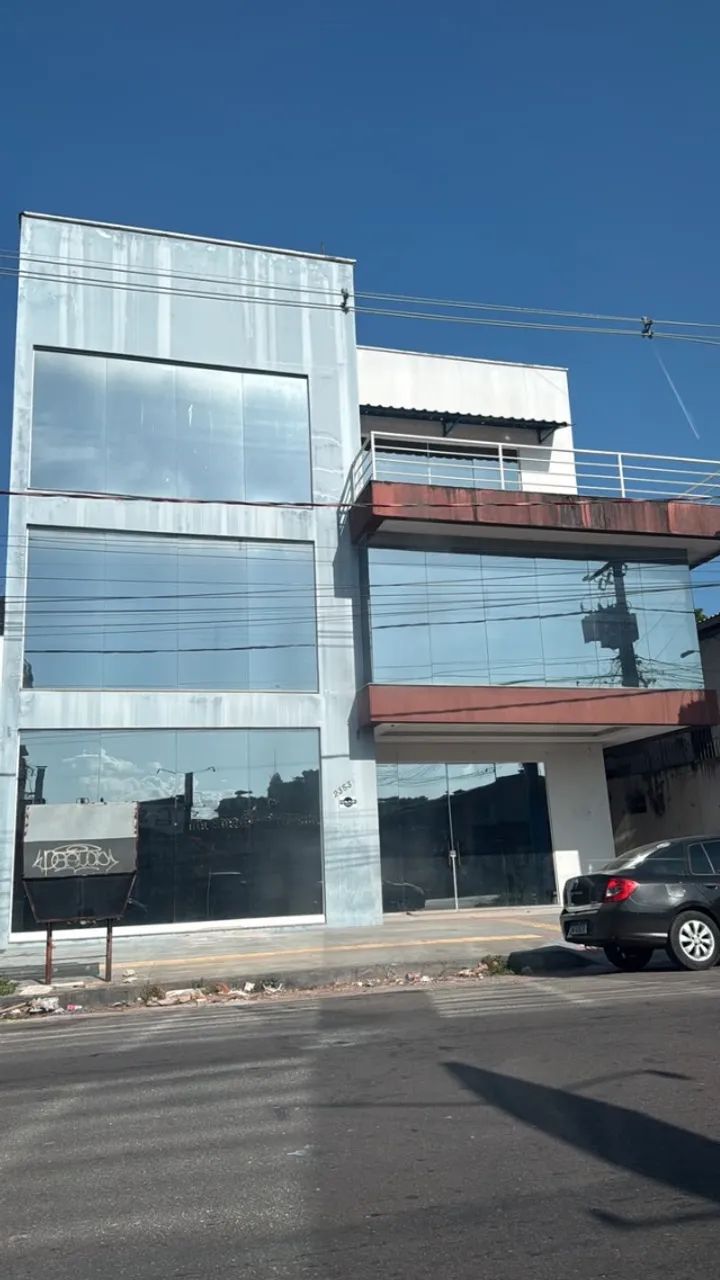 Alugo - Prédio Comercial com aproximadamente 750m²