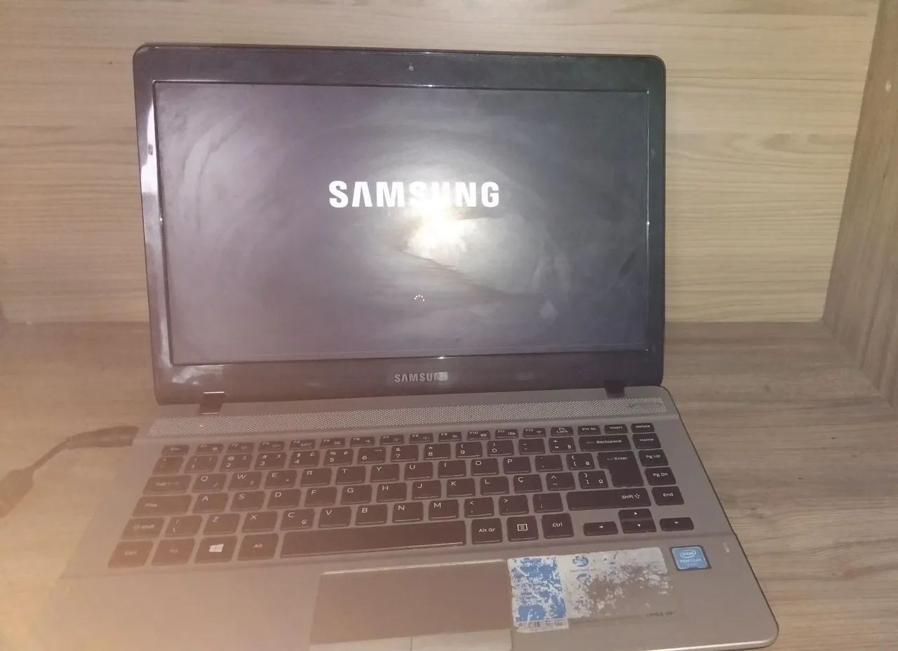 SAMSUNG NOTEBOOK (OLHAR A DESCRIÇÃO)