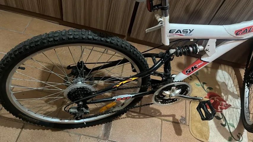 Bicicleta freio a disco com marcha caloi