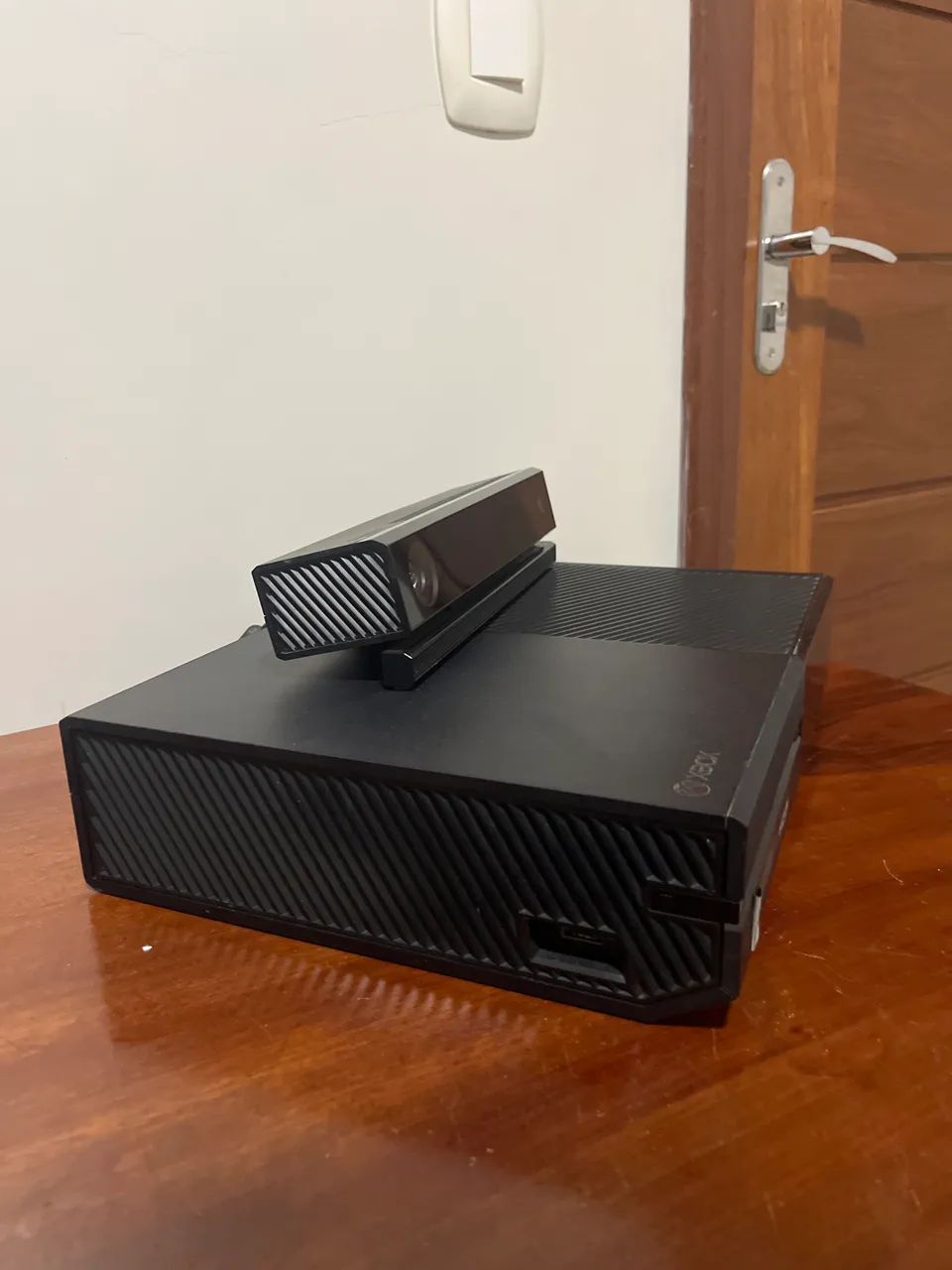 Xbox one com kinect, sem fonte e sem controle  - Foto 5