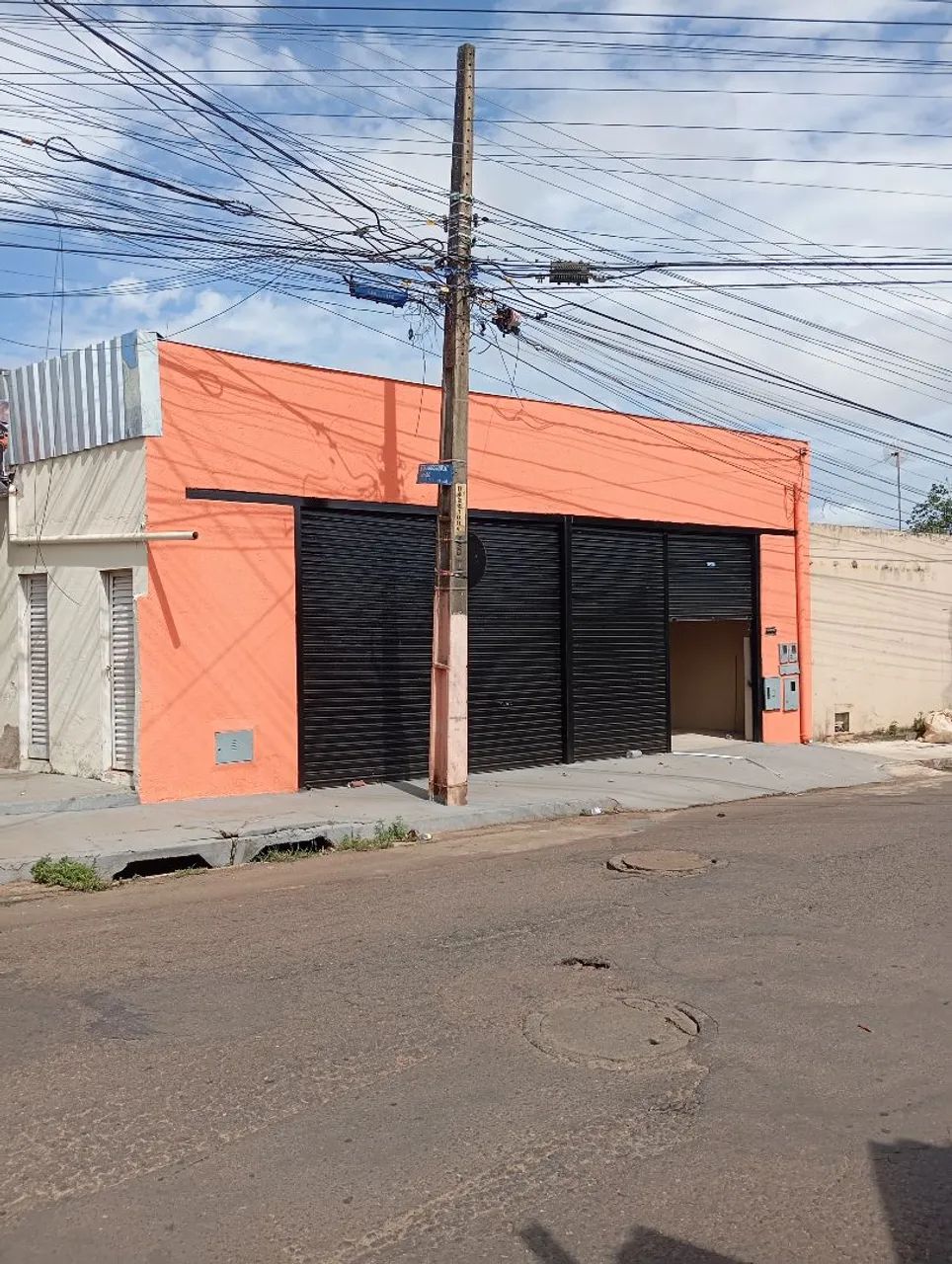 Vende-se esse imóvel comercial 