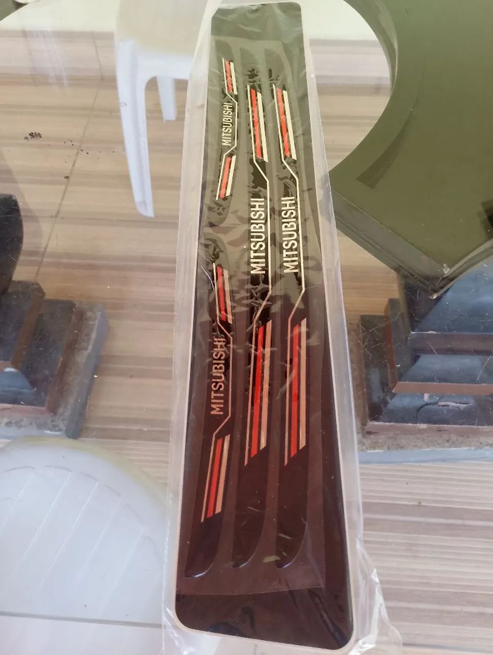 Kit correias originais Mitsubishi mais emblemas das quatro portas L200 Triton HPE. - Foto 3