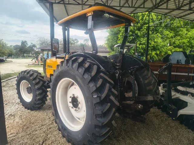 TRATOR VALTRA BL88 4X4 - Foto 2
