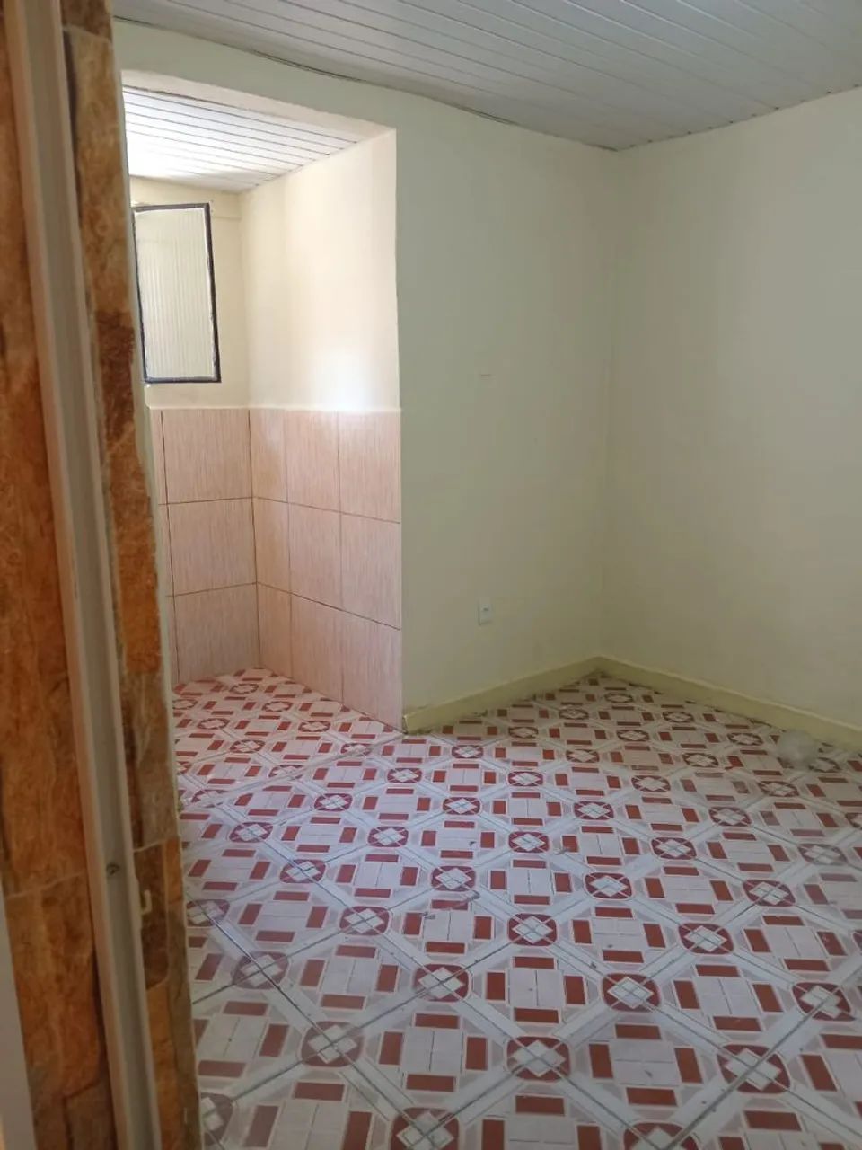 Alugo uma casa c 1 quarto em cascadura  - Foto 2