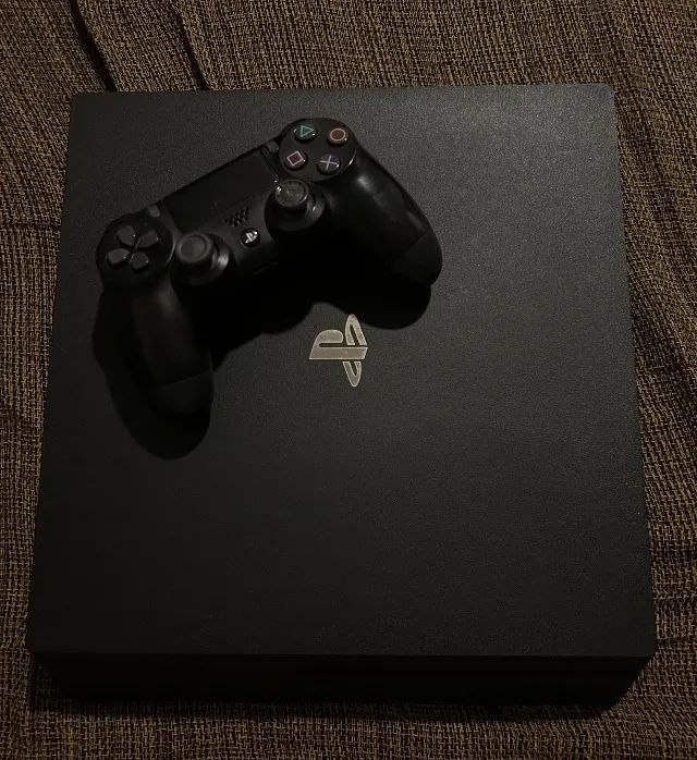 PlayStation 4 Pro 1TB 