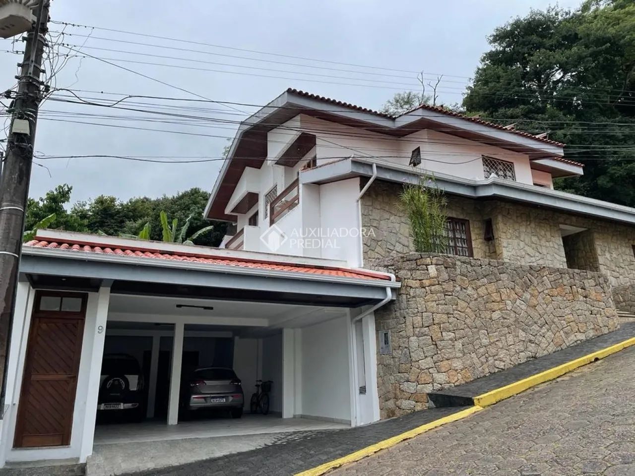 Linda Casa Córego Grande