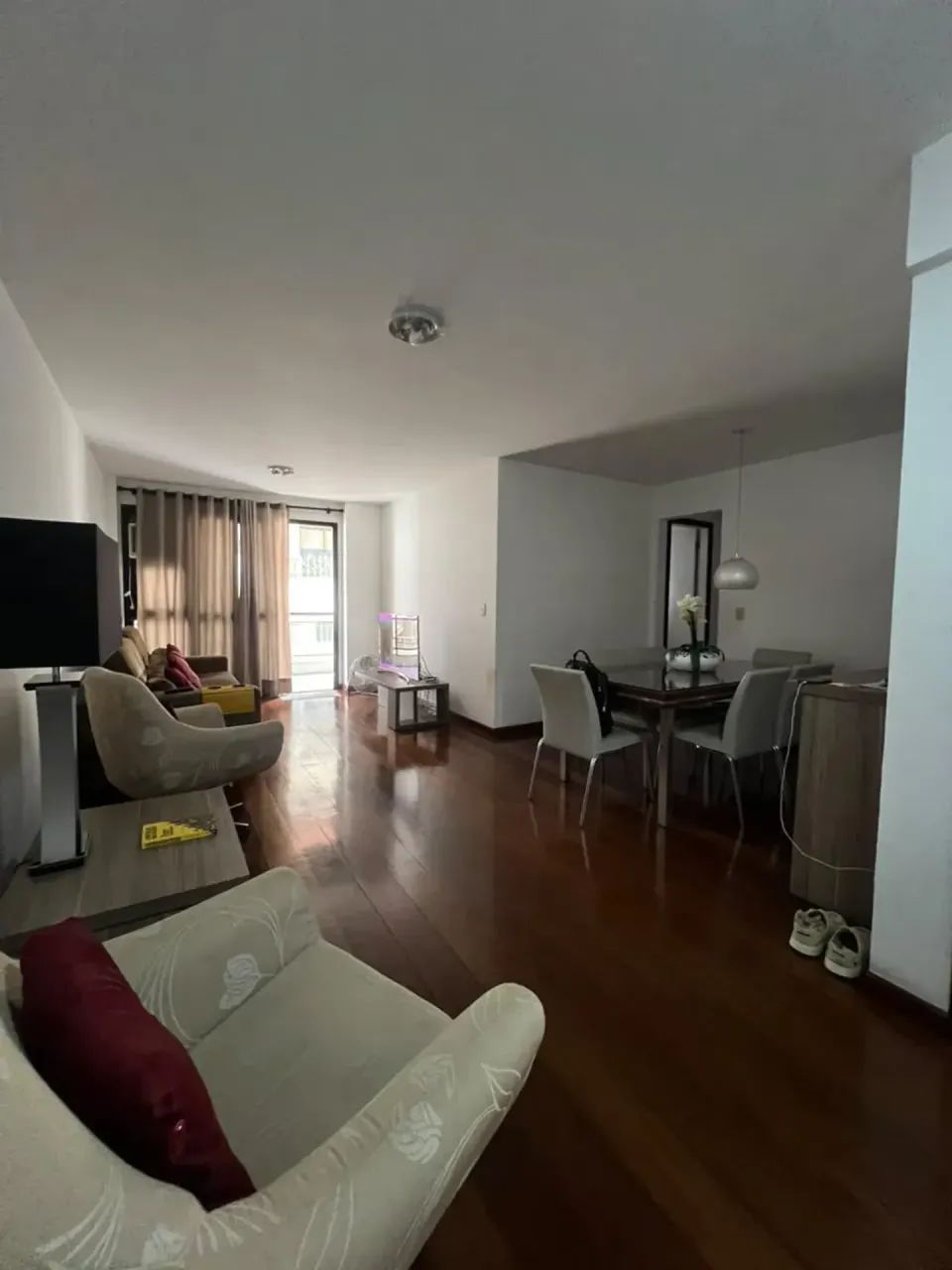 Ingá - Aluguel - Apartamento 3 quartos.