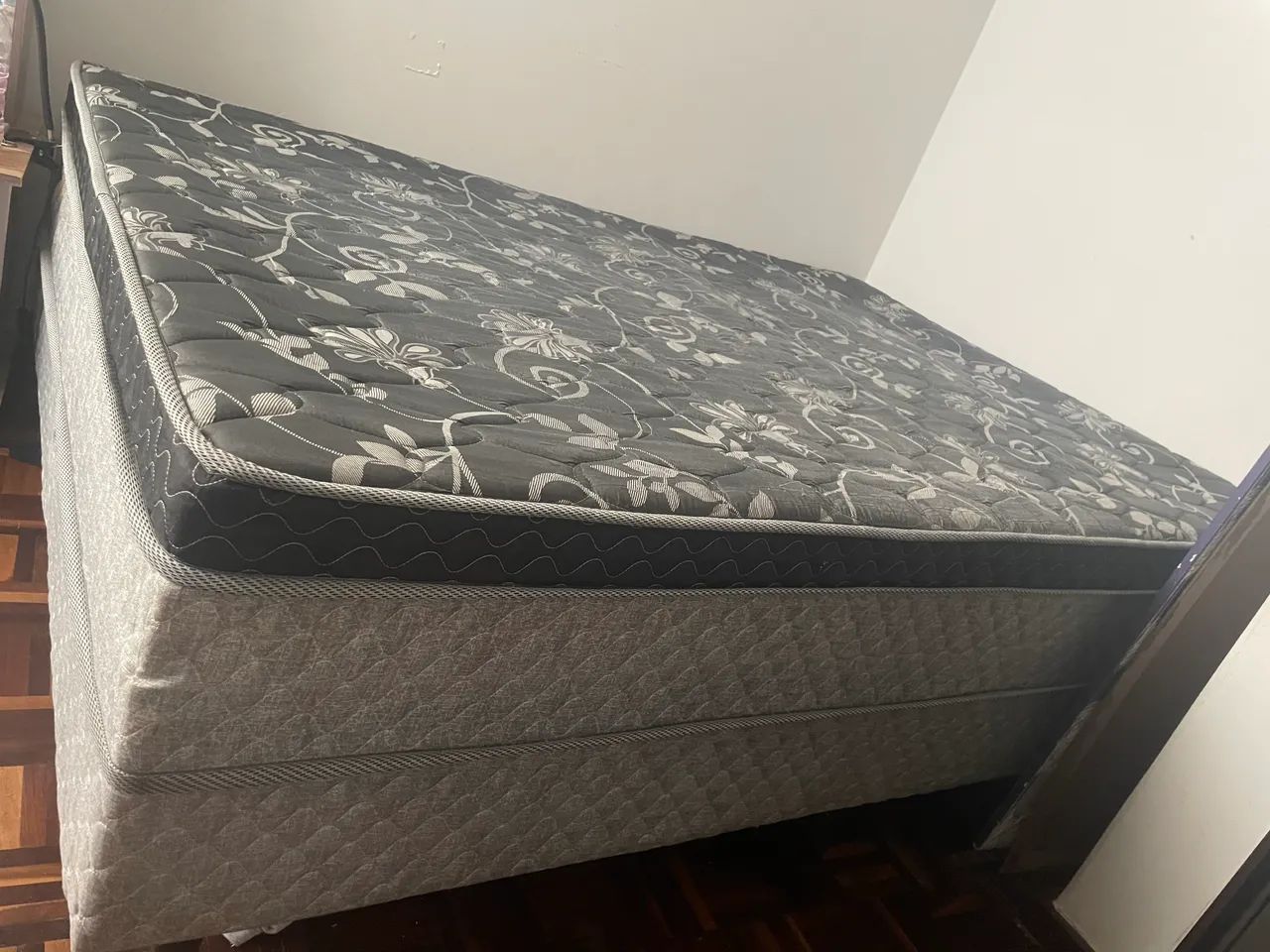 Cama box de casal ,Molas ensacadas