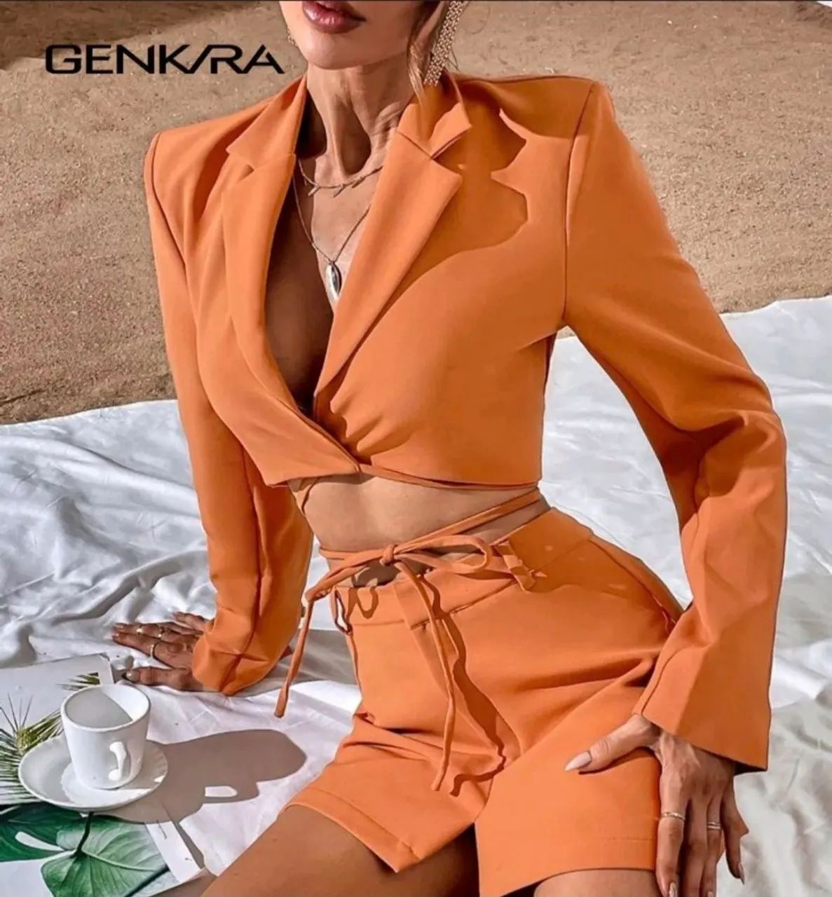 Blazer gola lapela na cor laranja - Nunca usado - Foto 3