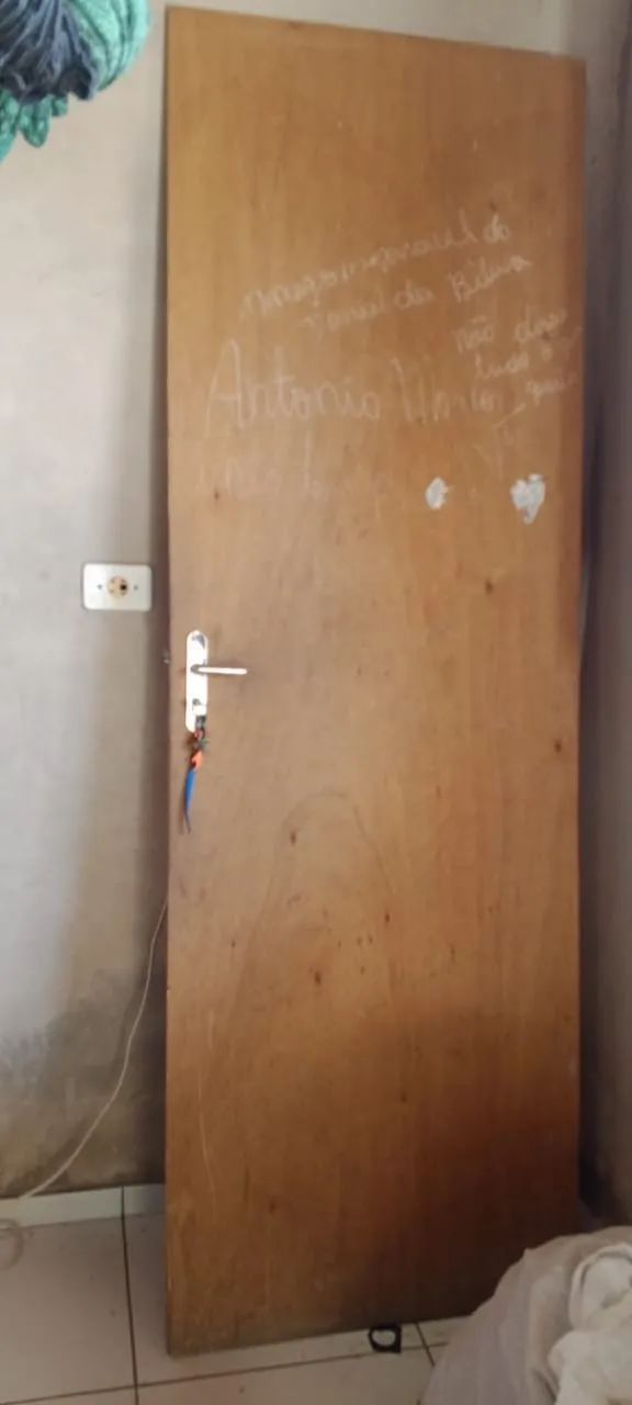 Duas portas por $120