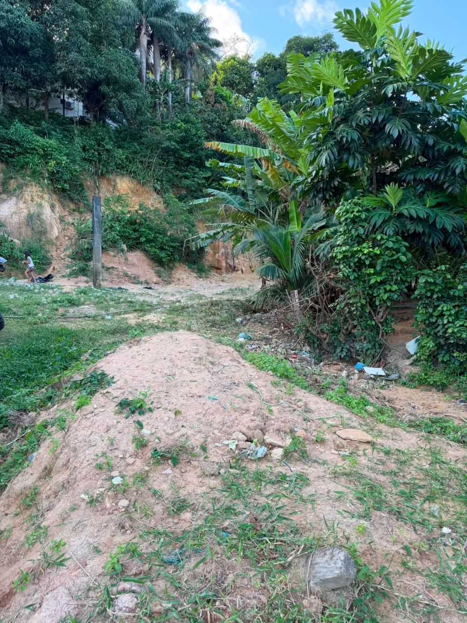 Vendo terno bem localizado  - Foto 5