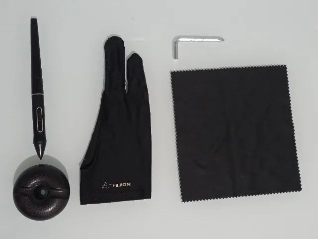 Mesa digitalizadora com tela - Huion Kamvas 22 Plus - Foto 3