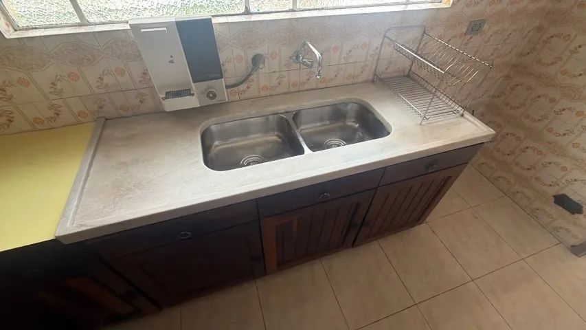 Cozinha em madeira maciça - Foto 2