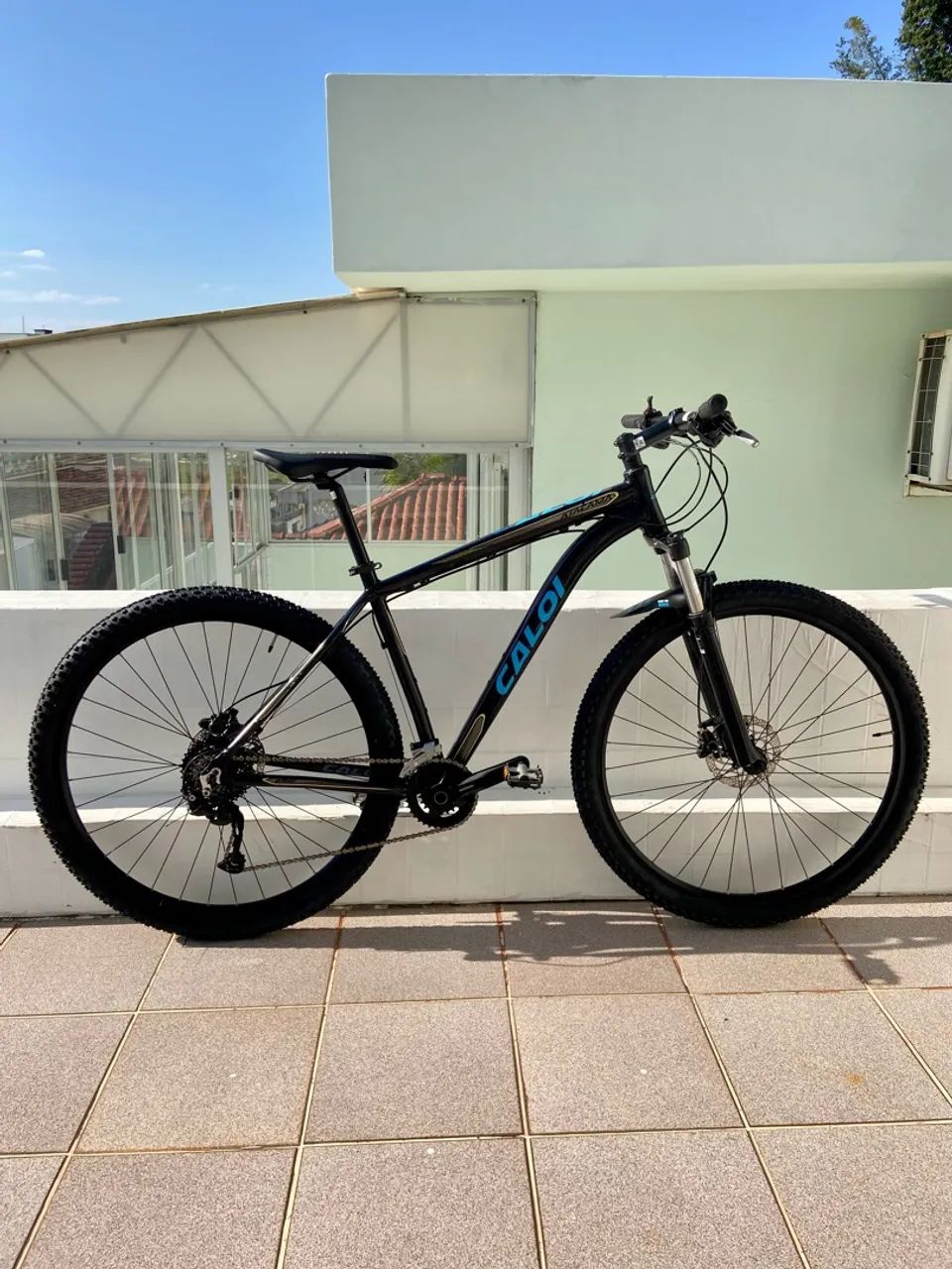 Bicicleta Caloi Atacama zero Shimano Alivio 