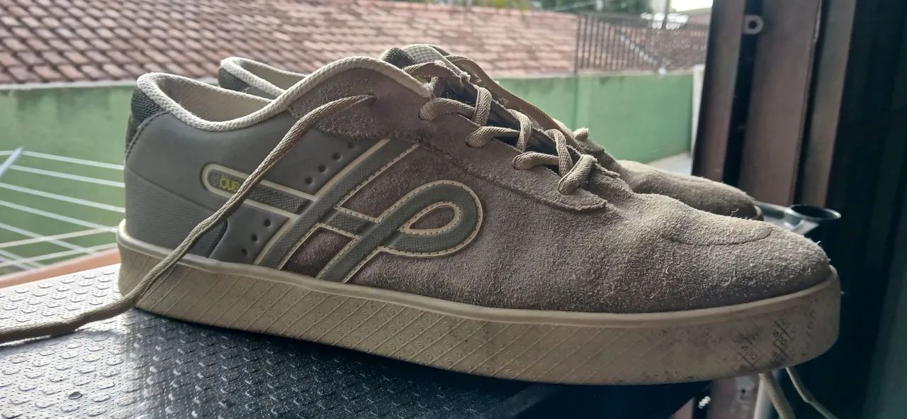 Tenis Ous emergente Oliva