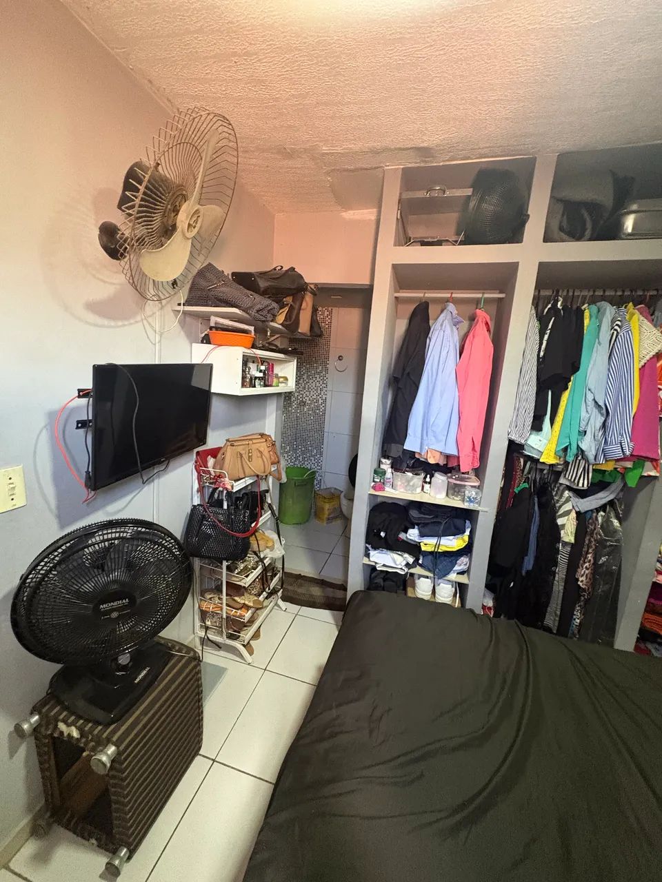 Casa so emcima pra vender 