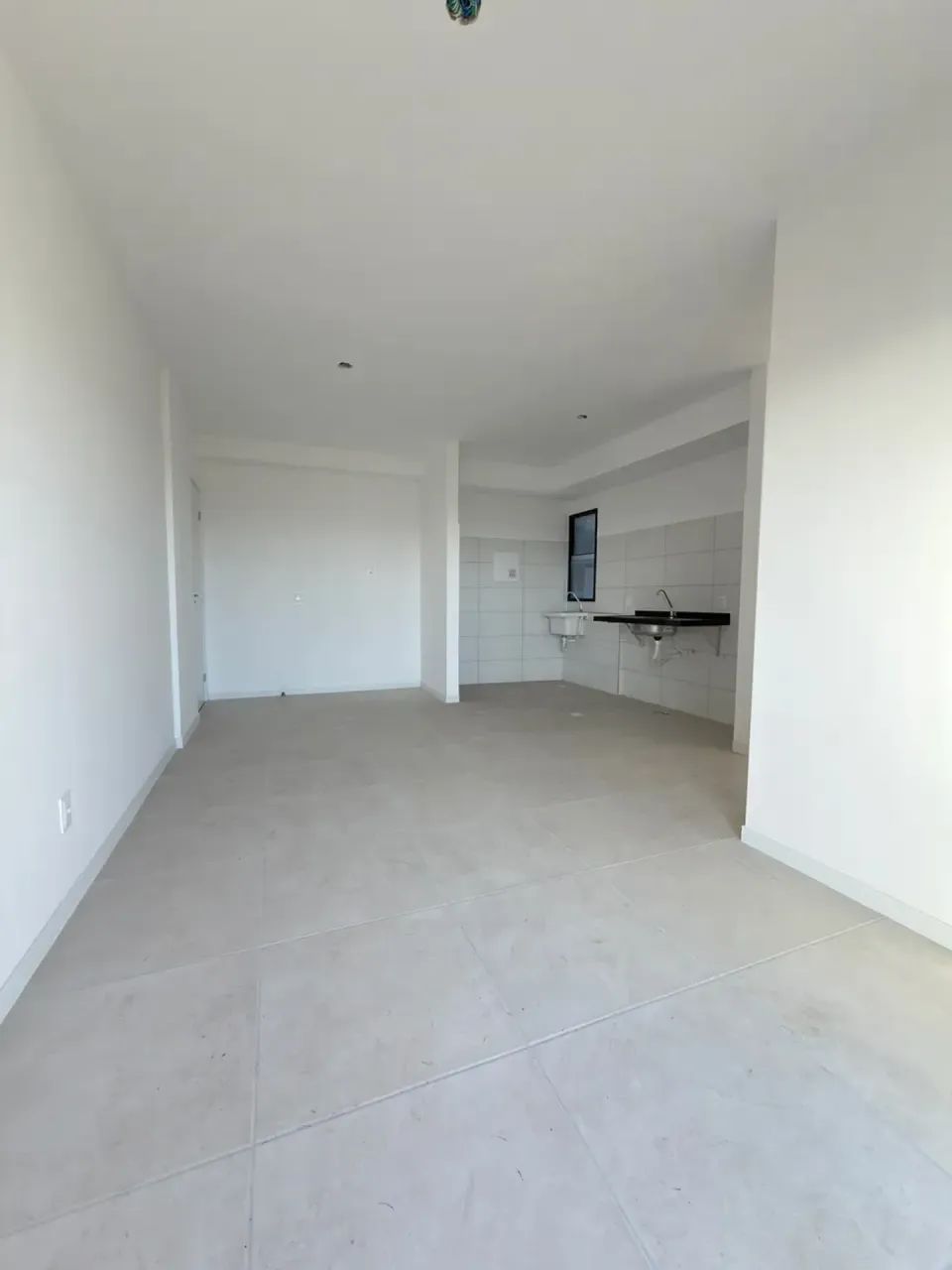 APARTAMENTO 3 QUARTOS COM SUITE E VARANDA À 2 quadras do LAGO JACAREY - Foto 3