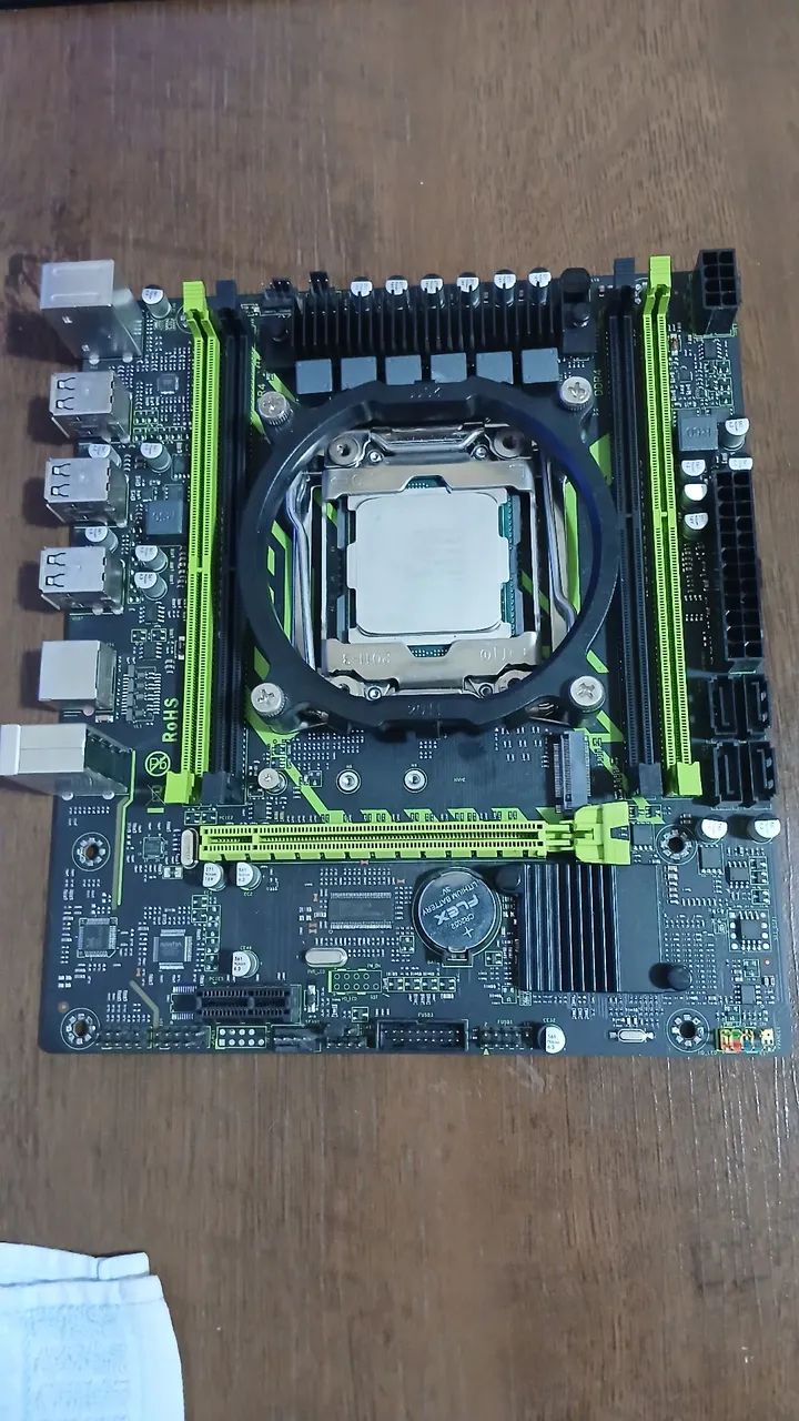 Kit xeon 2680 v4 + placa mae x99 p4 
