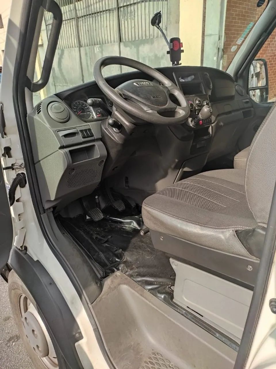 Iveco daily 35s14 bau 2017 - Foto 3