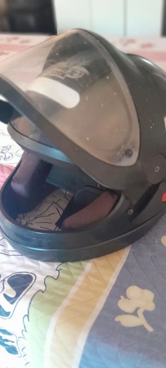 Capacete usado mas bem conservado  - Foto 2