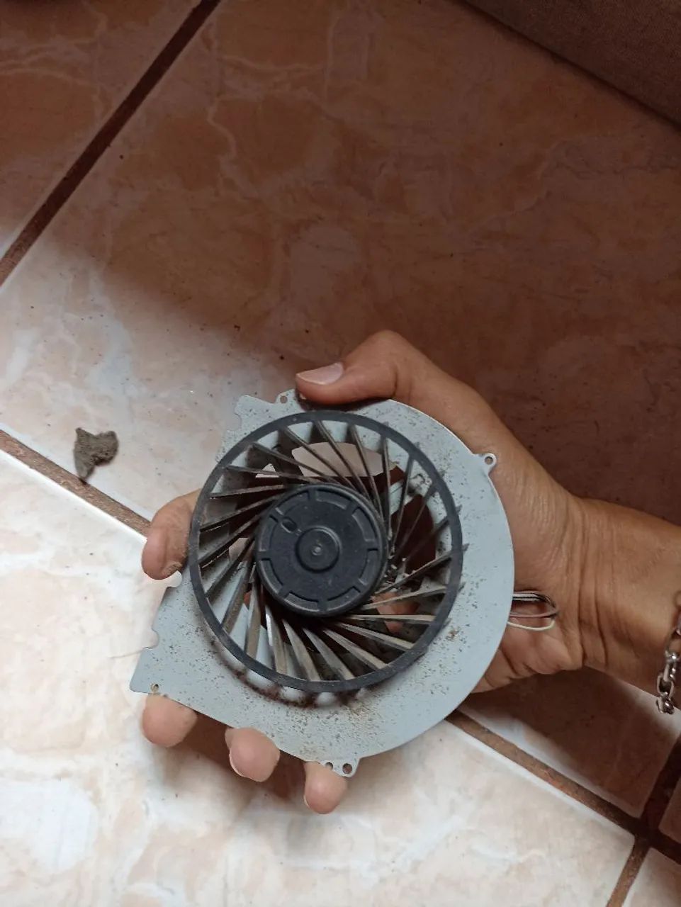 Limpeza e manutenção preventiva de PS4 - Foto 3
