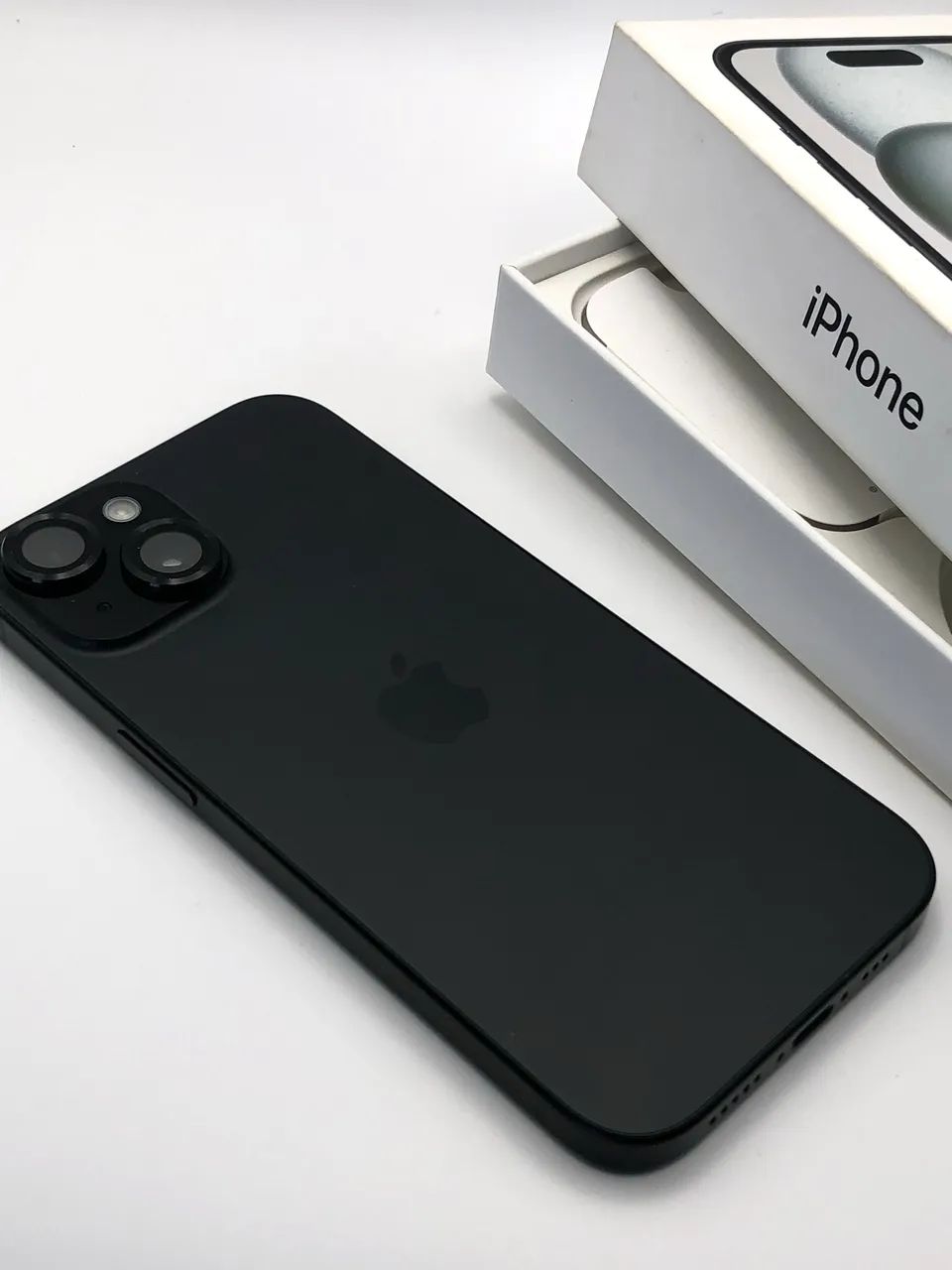 iPhone 15 128 Gb em excelente estado. 