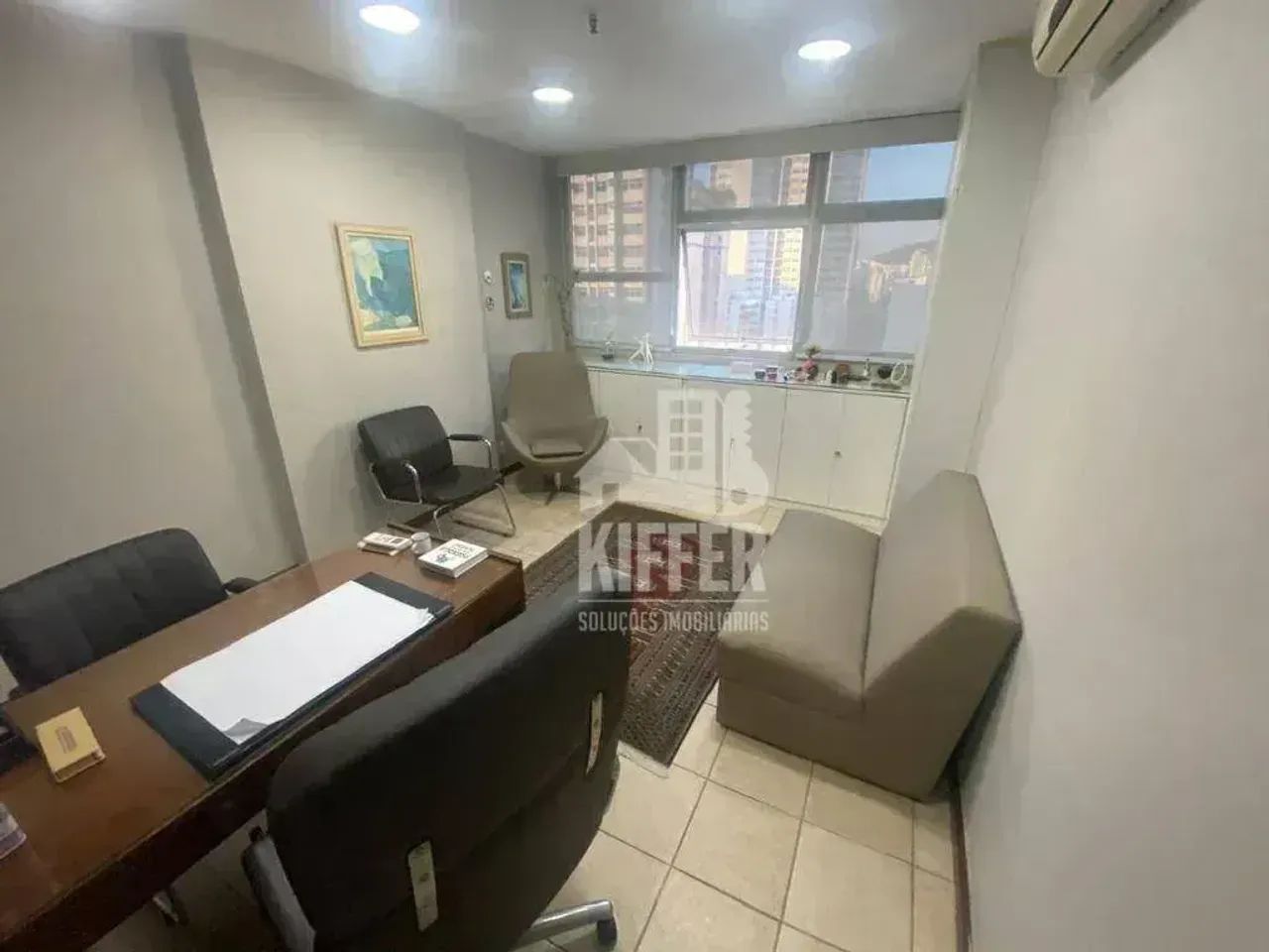 Sala Comercial à Venda em Icaraí com 39m² e 1 Vaga