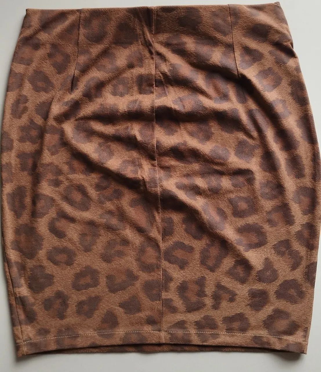 2 mini saias de elastano animal print vestem Tam 38 - Foto 3