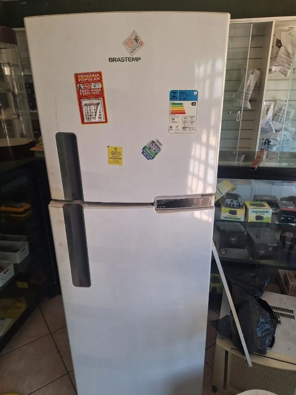 geladeira brastemp  mod. brm44  375l - Foto 3