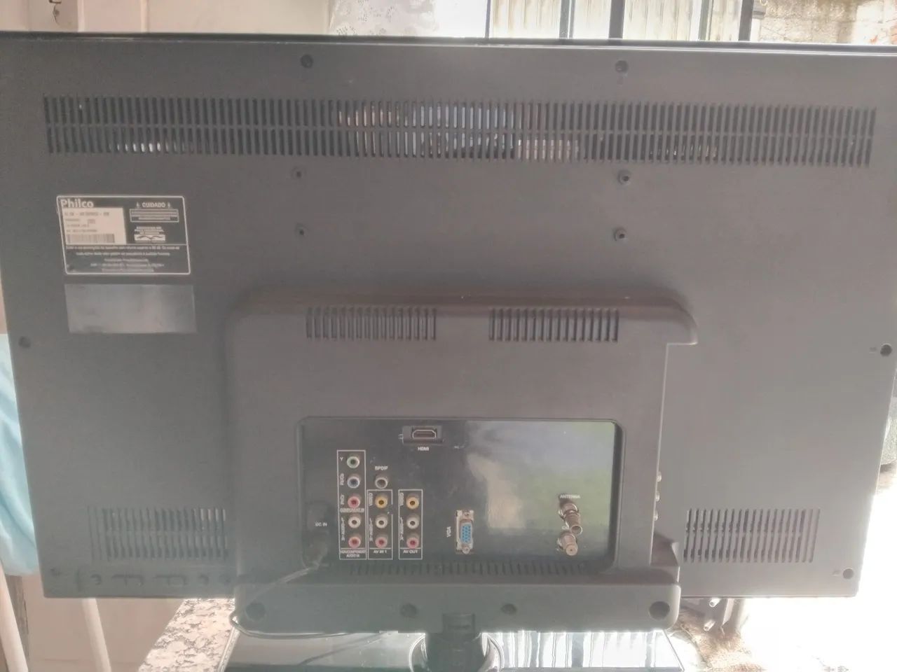 TV philco 24 polegadas,  acompanha controle. Não é smart - Foto 3