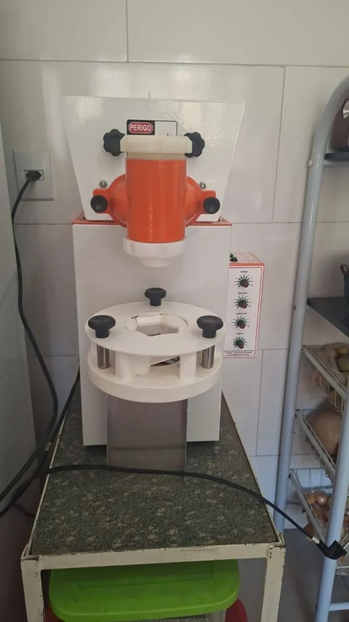 Maquina de fabricação de salgados 
