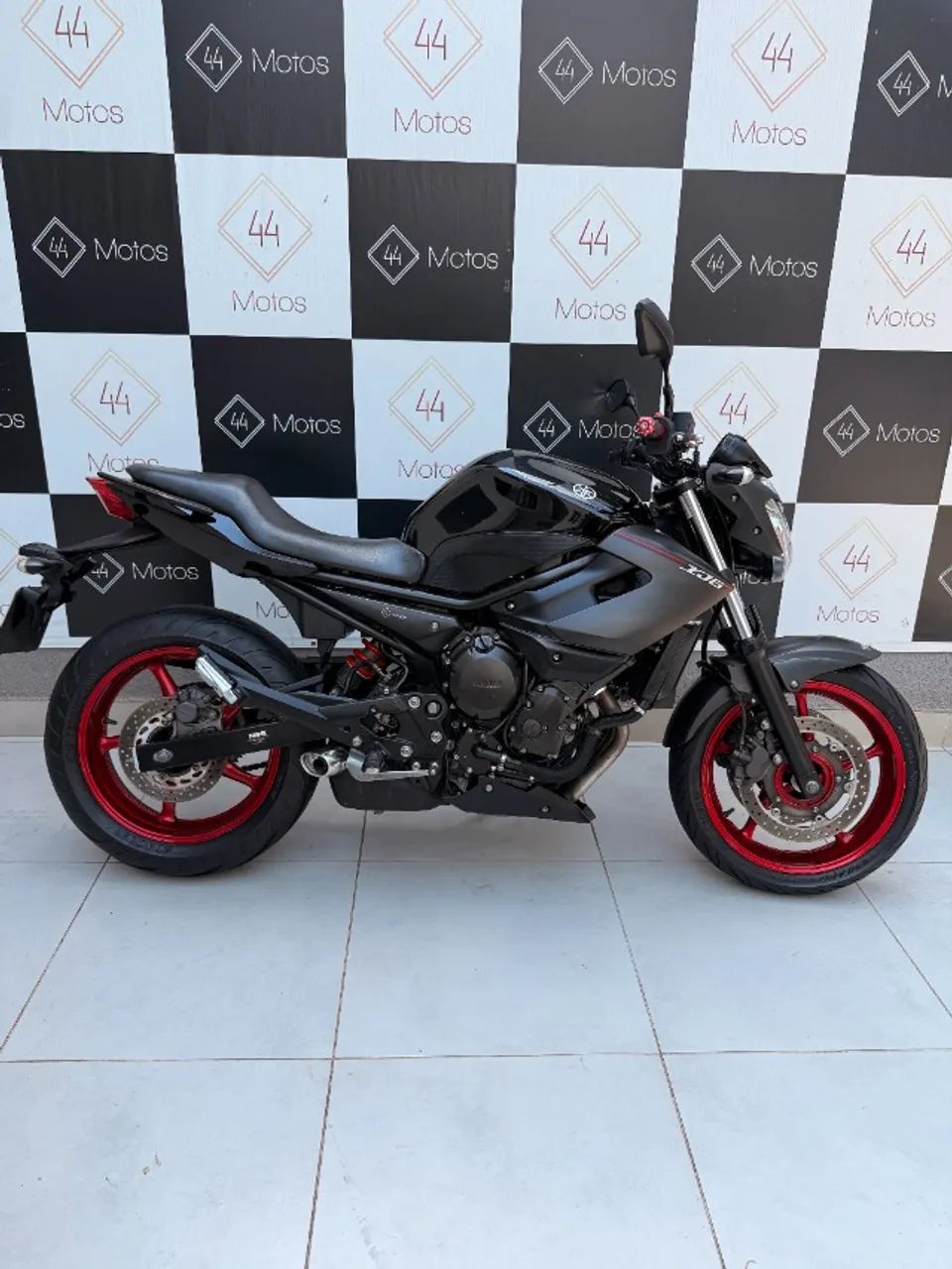 Yamaha XJ6 N 2013 - Foto 3
