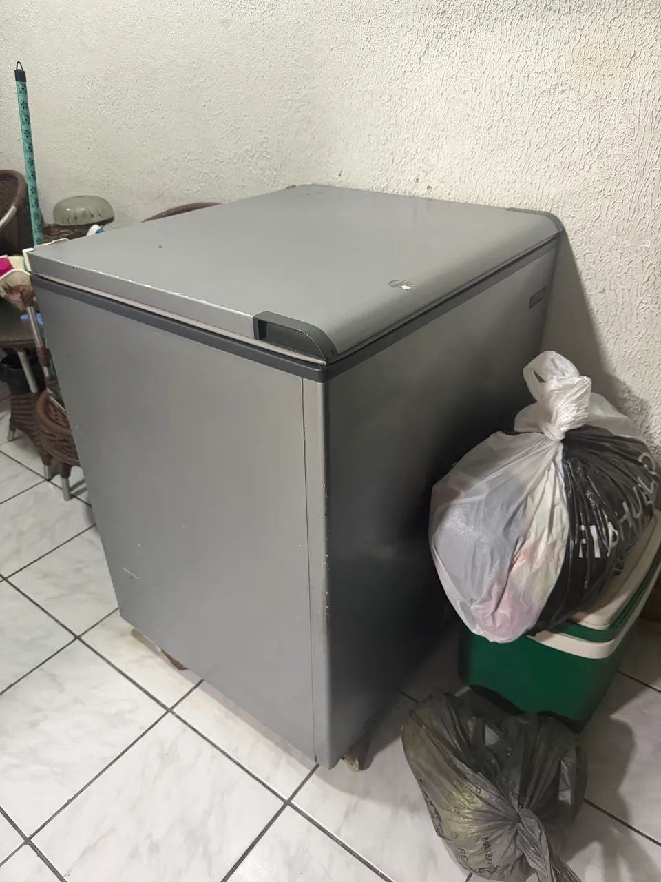 Freezer Horizontal Esmaltec 215 L Litros - Foto 3