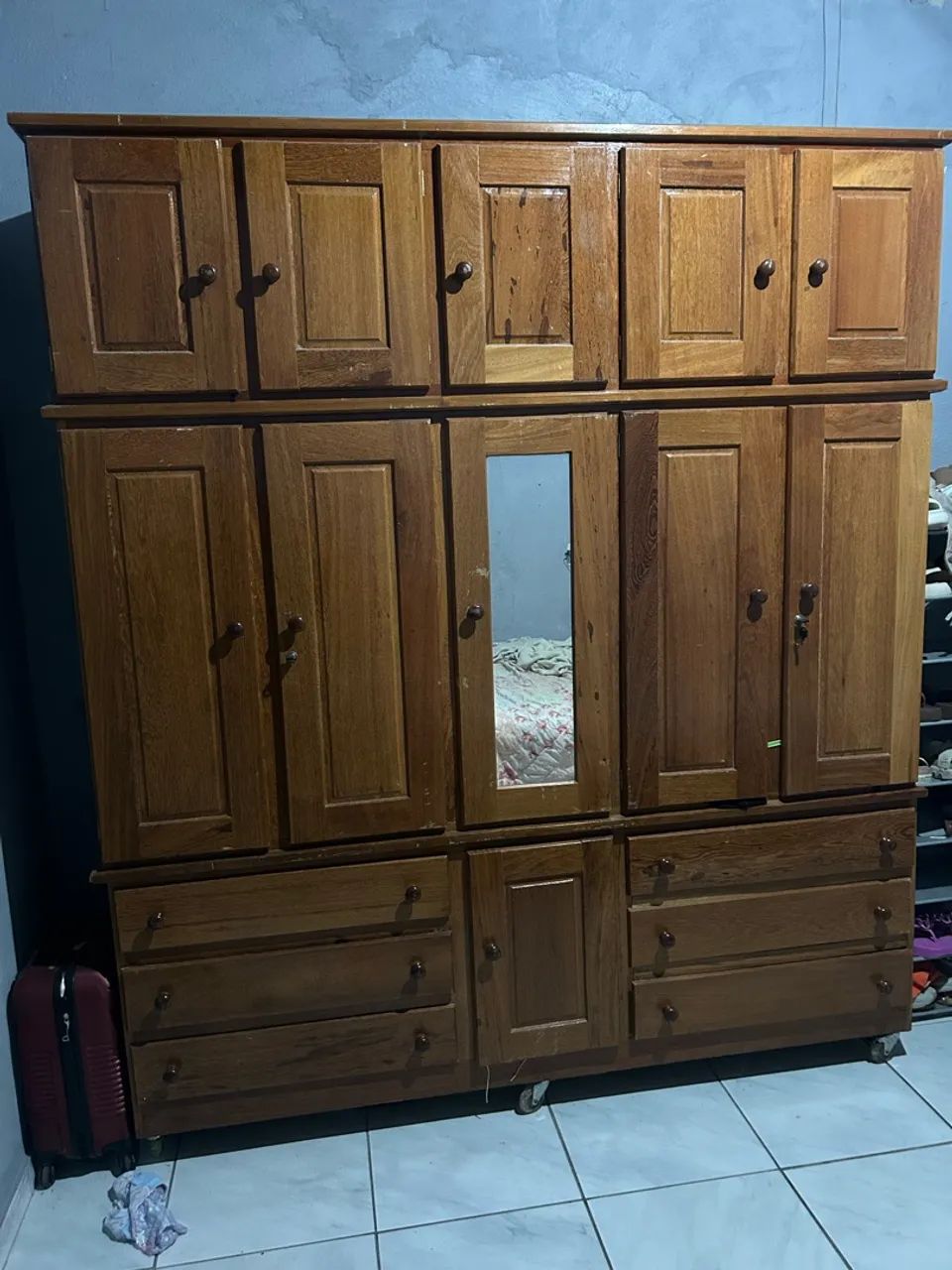 Guarda roupa de angelim 