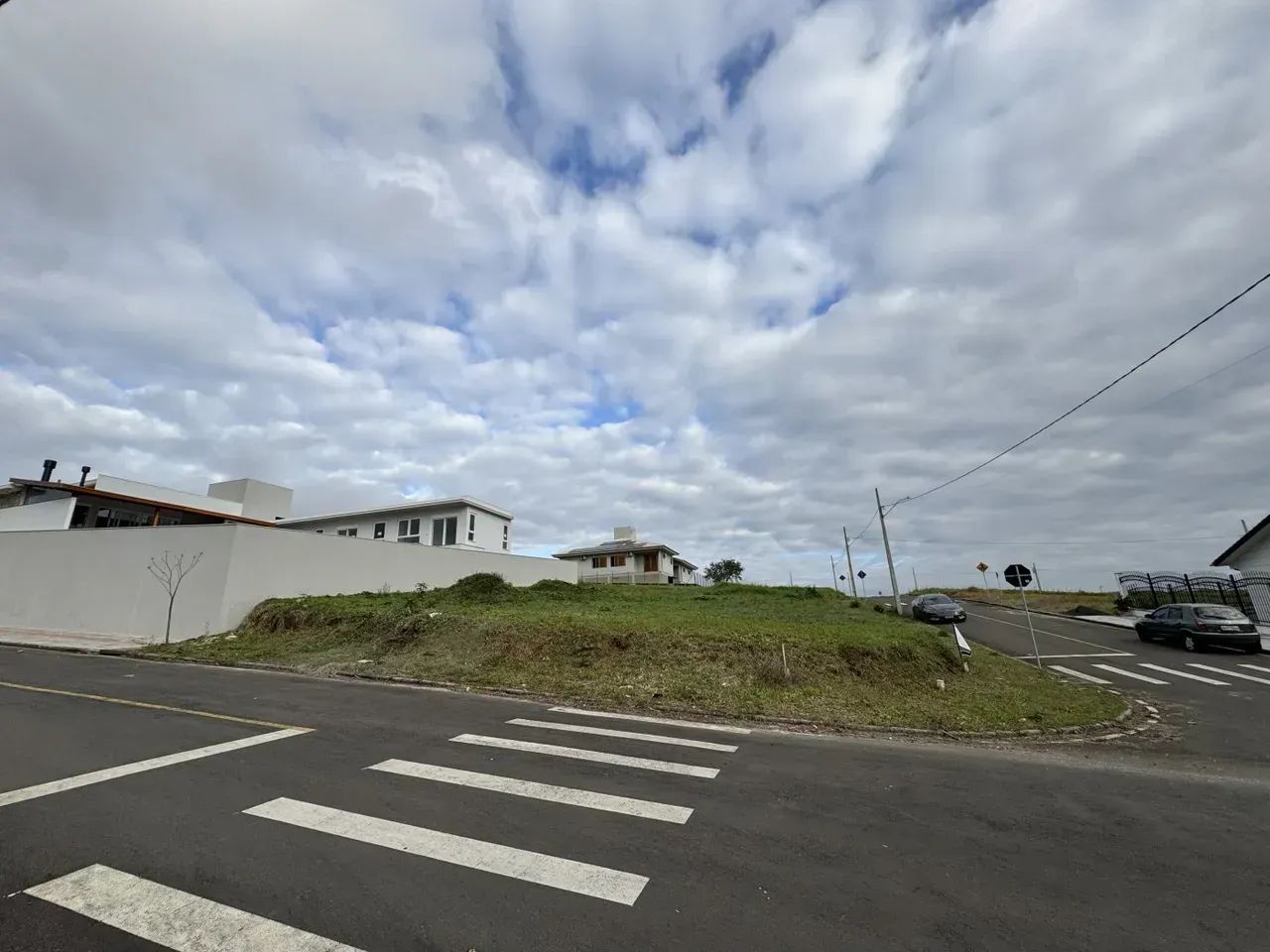 Amplo Terreno Em Loteamento Pronto - Foto 4