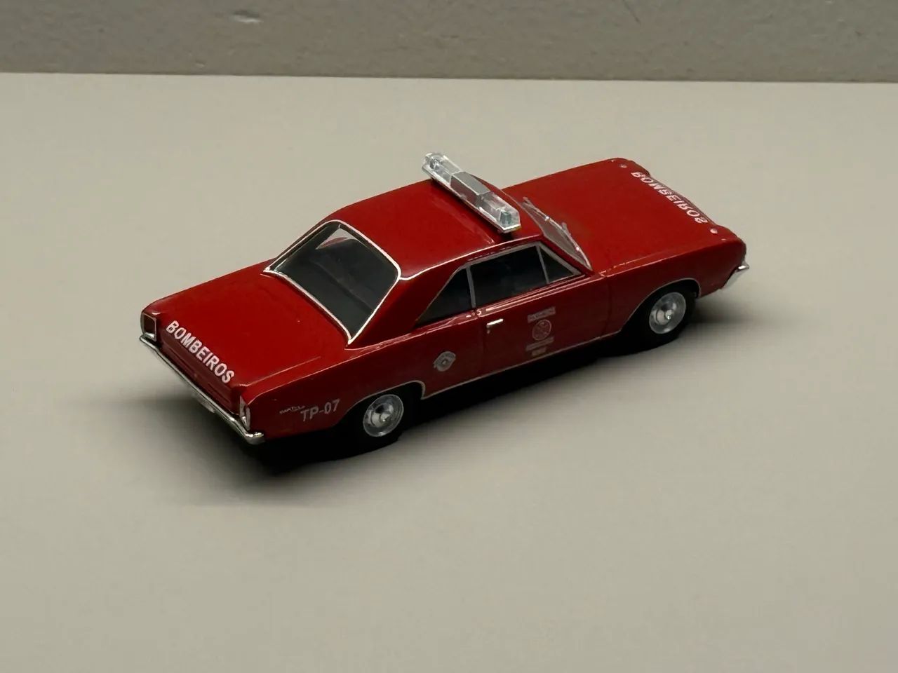 Miniatura - Carros de Serviço - Dodge Dart - Bombeiros - Foto 3