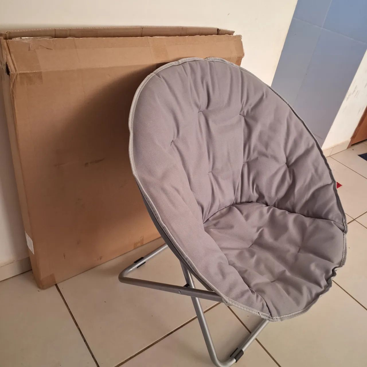 Vendo Cadeira dobrável - Foto 4