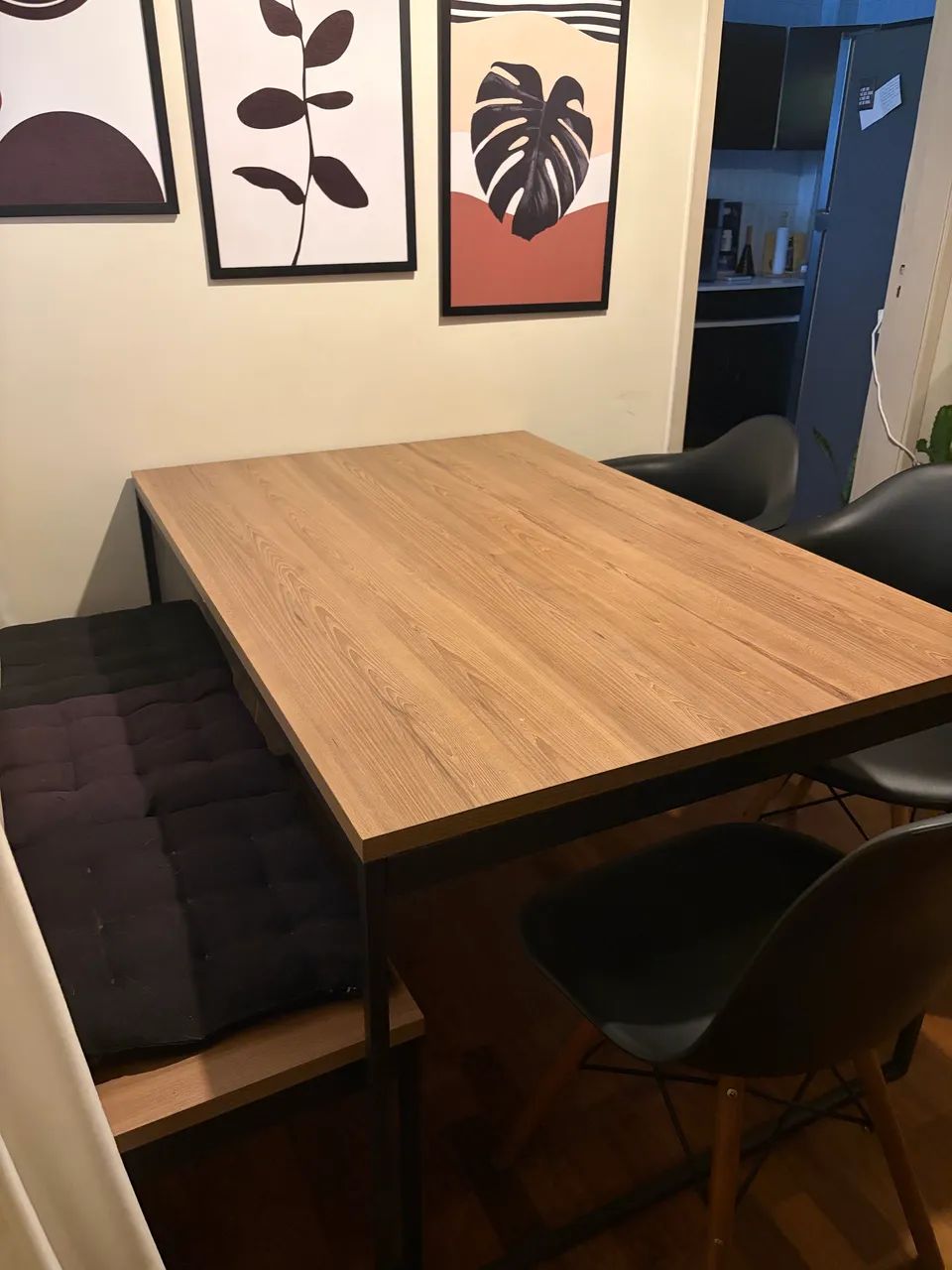 Mesa com cadeiras e banco - Foto 5
