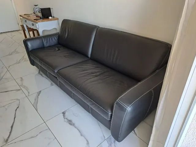 SOFÁ EM COURO LEGÍTIMO 2,40 x 0,95 - Foto 3
