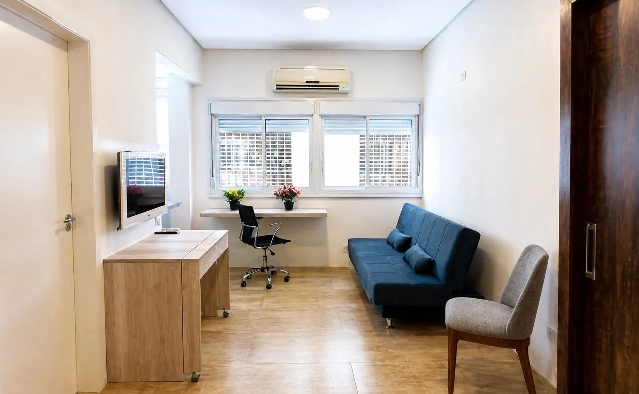 APARTAMENTO PARA LOCAÇAO UMA QUADRA DA PRAIA 